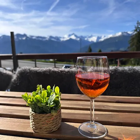 Wallis Alpenpanorama, Modern&familiaer Apartment Crans-Montana